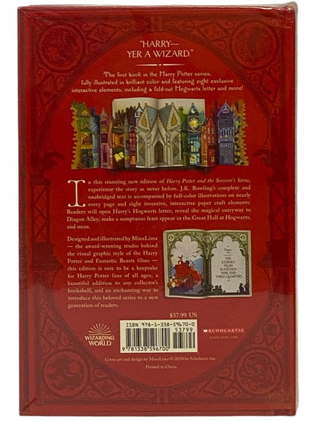 Harry Potter and the Sorcerer's Stone (Harry Potter, Book 1) (MinaLima)