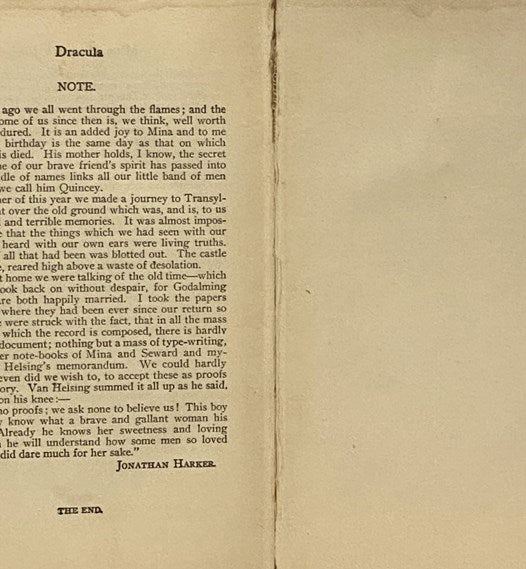 Dracula: A Mystery Story (The International Adventure Library Three Owls Edition)