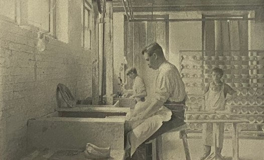 Clays of New York: Their Properties and Uses; 16th Report of the State Entomologist on Injurious and Other Insects of the State of New York (Bulletin of the New York State Museum, No. 35, Vol. 7, June 1900, and No. 36, Vol. 7, March 1901)
