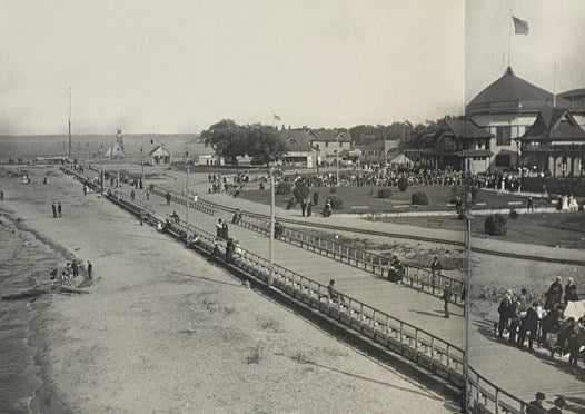 Rochester Memories, in Four Volumes: Volume 1: A Unique Pictorial Retrospective Presented by the Democrat & Chronicle; Volume 2: The 1940s, '50s, & '60s; Volume 3: The 1900s through 1969; Volume 4: Greater Rochester in the 20th Century: A Community Photo…