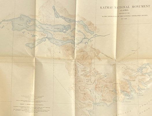The Valley of Ten Thousand Smokes, with 9 Maps and 233 Illustrations