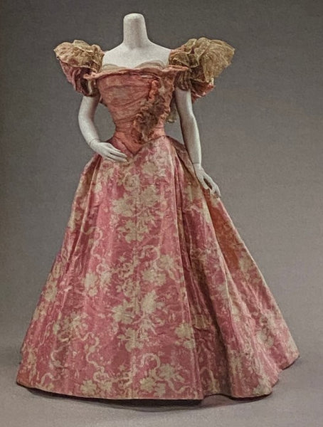 Dressing Up: The Women Who Influenced French Fashion