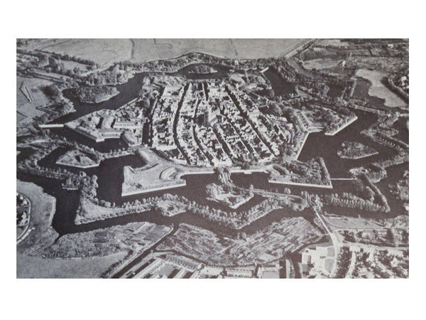 Military Architecture (Excursions into Architecture Series)