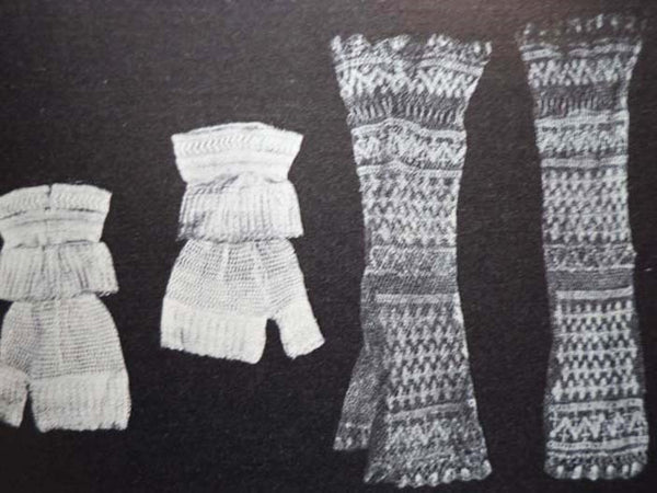 Two Centuries of Costume in America MDCXX - MDCCCXX [1620-1820], in Two Volumes.