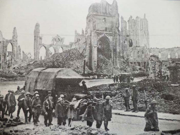 Collier's New Photographic History of the World's War: Includes Sketches, Drawings and Paintings Made by Artists at the Front