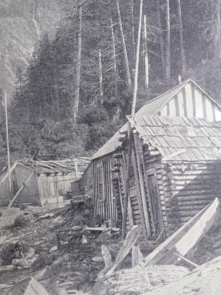 Alaska and the Klondike Gold Fields, Containing Full Account of the Discovery of Gold; Enormous Deposits of the Precious Metal; Routes Traversed by Miners; How to Find Gold; Camp Life at Klondike; Practical Instructions for Fortune Seekers, Etc., Etc.; I…