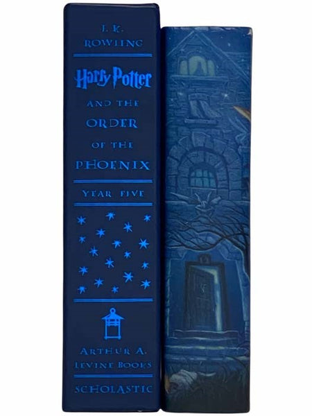 Harry Potter and the Order of the Phoenix (Harry Potter, Book 5) (Deluxe Edition)