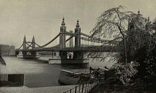 London: As Seen and Described by Famous Writers