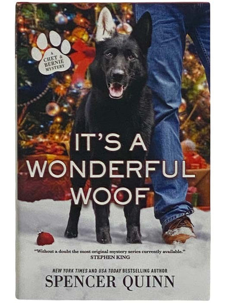 It's a Wonderful Woof (A Chet and Bernie Mystery)