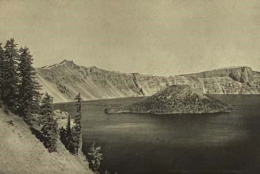 The Geology and Petrography of Crater Lake National Park (Department of the Interior United State Geological Survey, Professional Paper No. 3, Series B. Descriptive Geology, 22; D. Petrography and Mineralogy, 21)