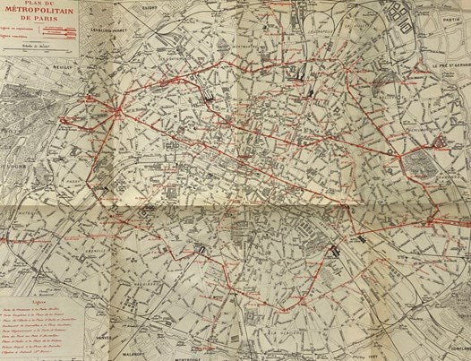 Plan de Paris Divise en Vingt Arrondissements: Nouvelle Nomenclature des Rues, Boulevards, etc. de Paris Suivie de l'itineraire des Omnibus et Tramways des Metropolitans et des Rensignements sur les Musees, Ambassades, Theatres etc. [FRENCH TEXT]