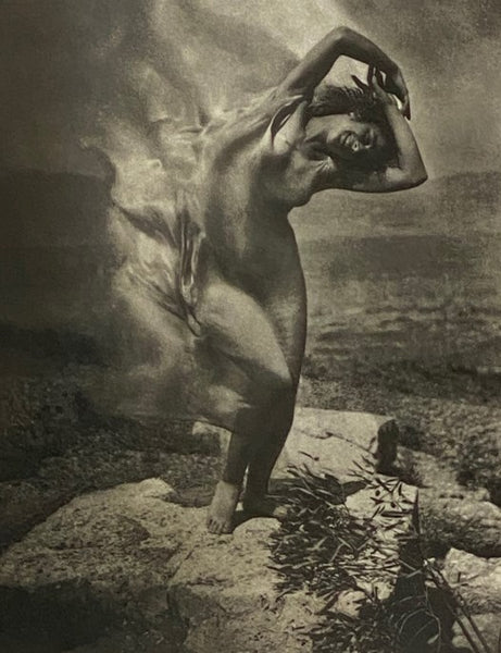 Photography as Fine Art: The Gallery of World Photography